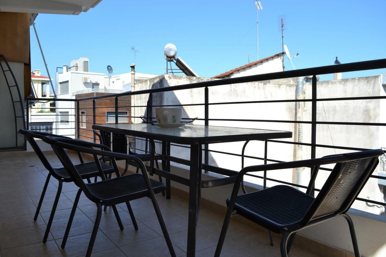 Rock & Roll 1 - Modern Apartment In Trikala Eksteriør billede